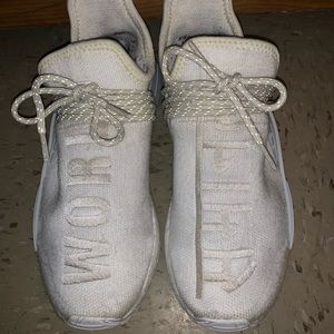 Adidas human race holi canvas men’s sz 8 used